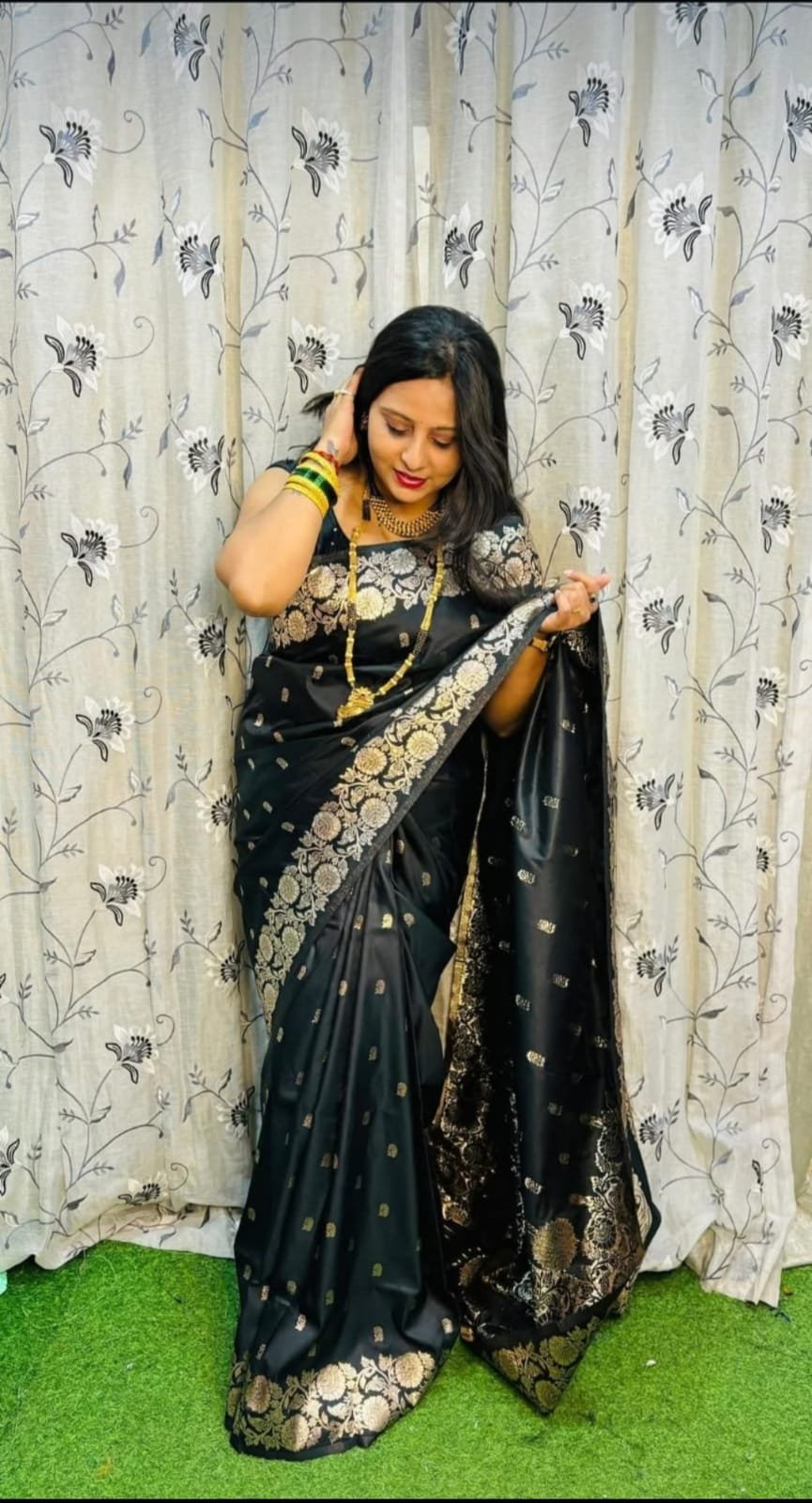 Heritage Banarasi Silk Saree - Image 1