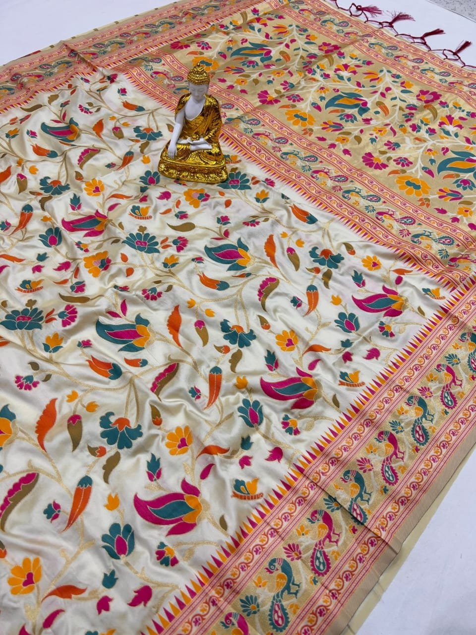 Peacock Paithani Lichi Silk Saree - Image 3