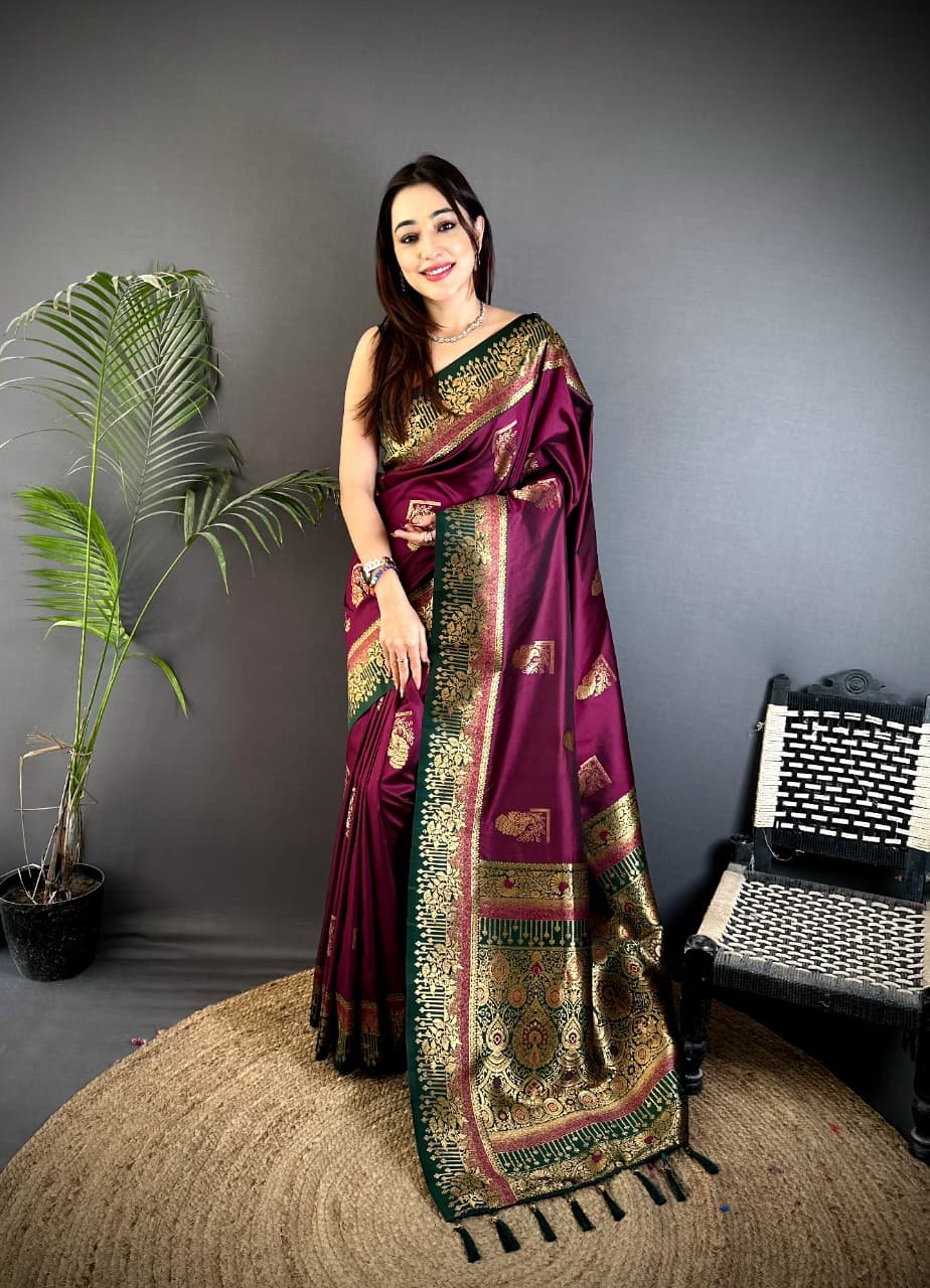 Peacock Zari Banarasi Silk Saree - Image 1