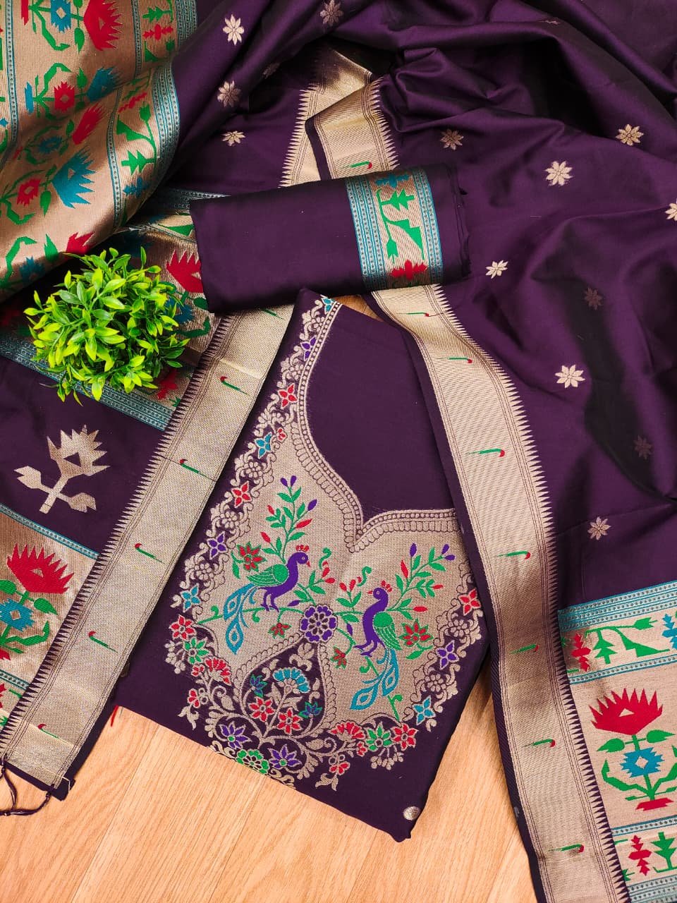 Maharashtra Royal Paithani Unstitched Suit Set - Image 5