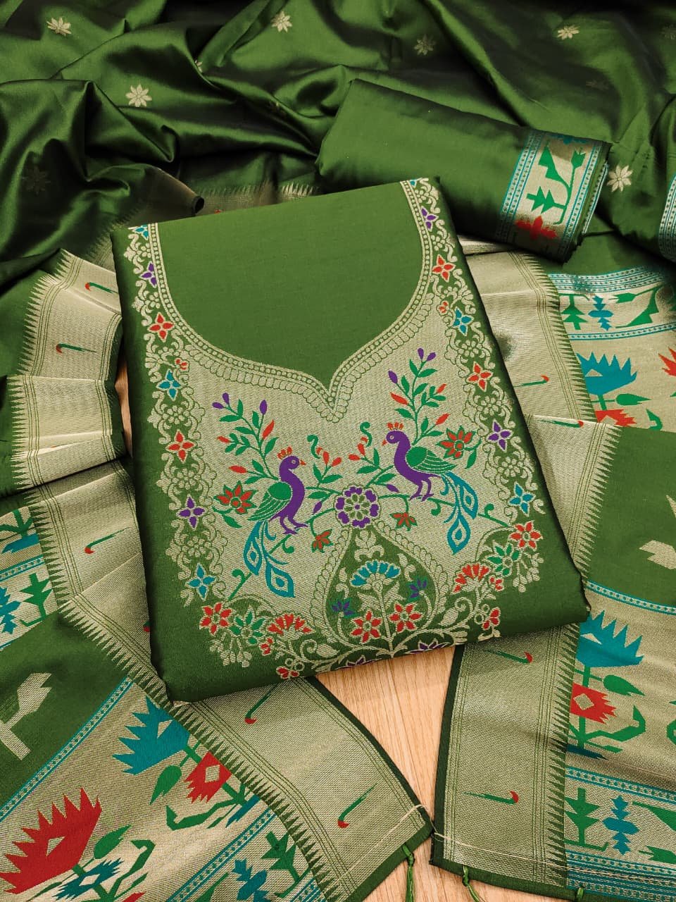 Maharashtra Royal Paithani Unstitched Suit Set - Image 3