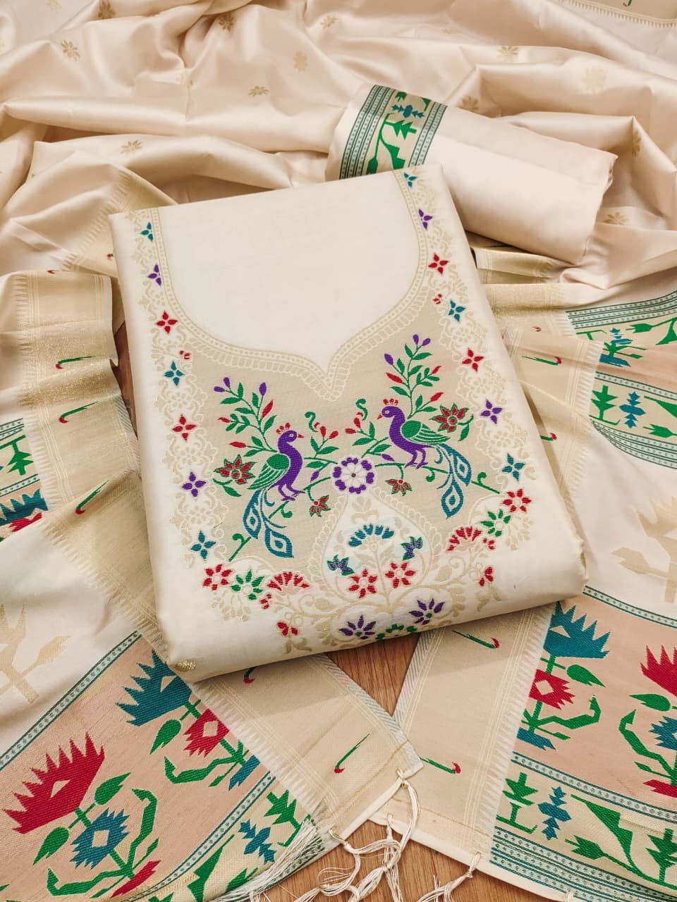 Maharashtra Royal Paithani Unstitched Suit Set - Image 8