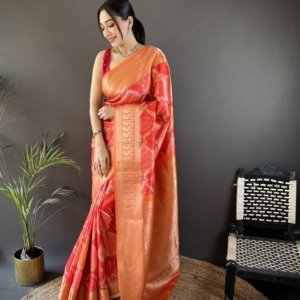 Digital Print Lichi Silk Saree - Image 4