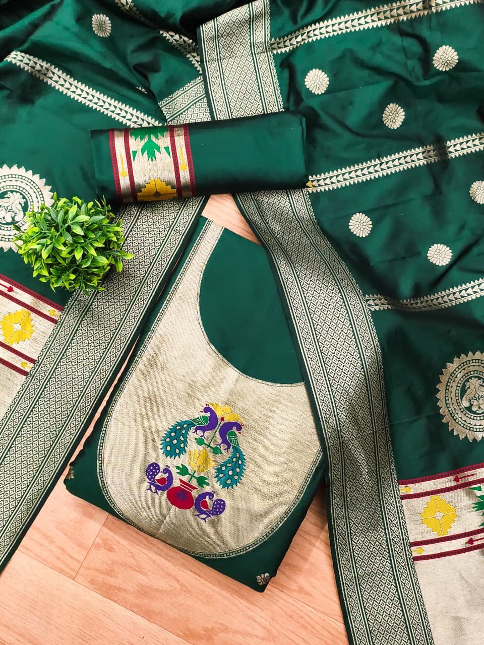 Royal Paithani Unstitched Dress Material Set - Image 5