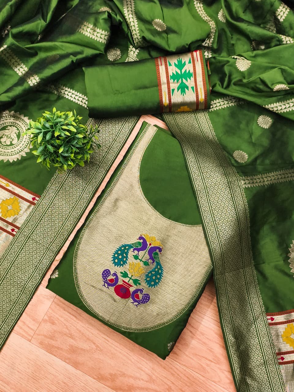 Royal Paithani Unstitched Dress Material Set - Image 4