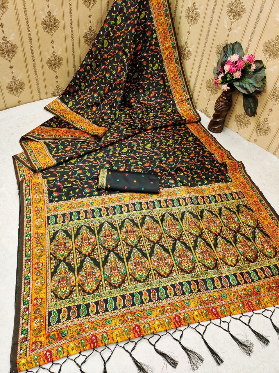 Premium Kashmiri Pashmina Silk Saree - Image 2