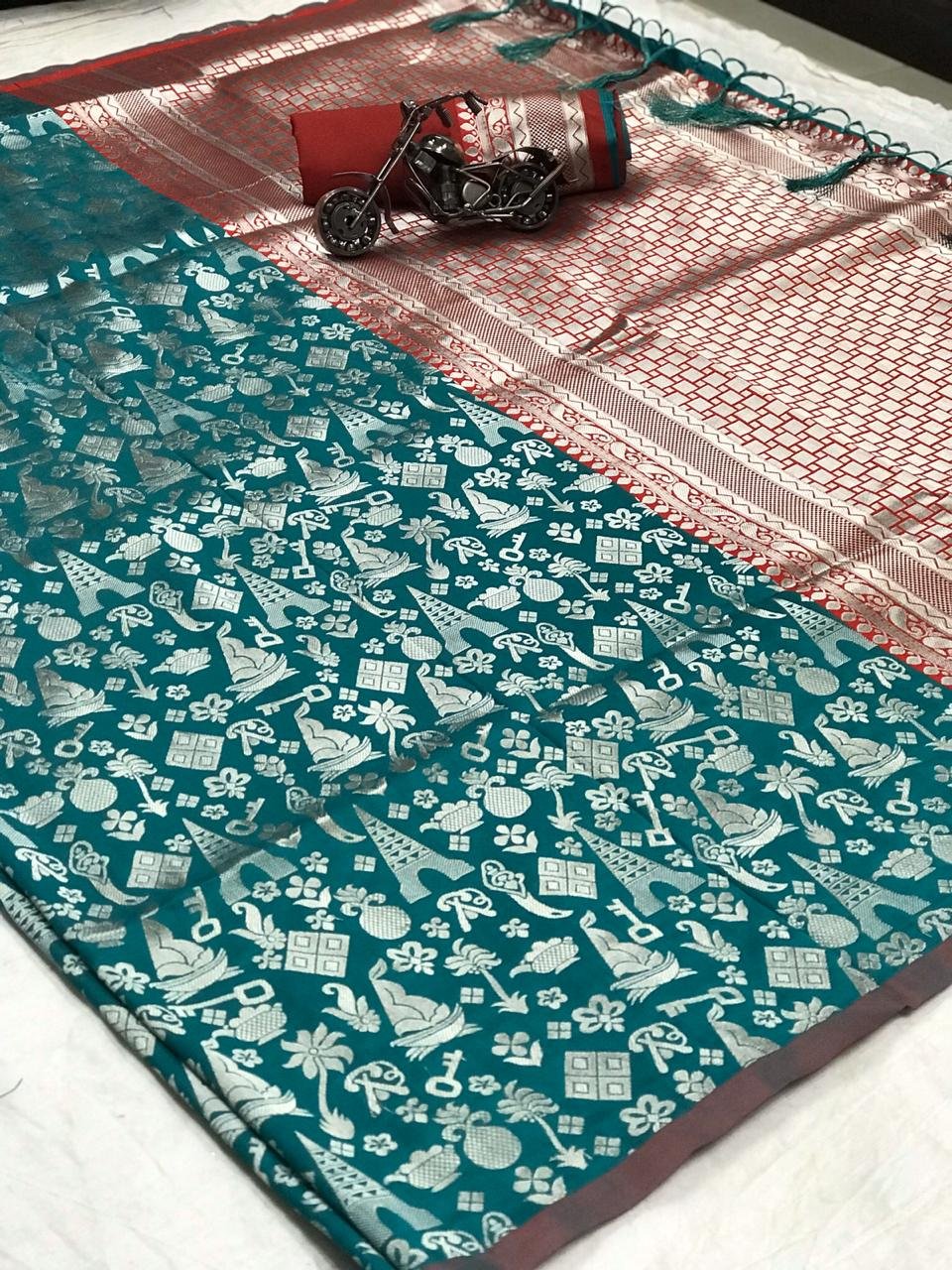 Premium Rich Pallu Jacquard Silk Saree - Image 2