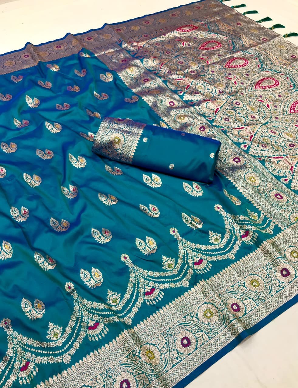 Premium Banarasi Silk Meenakari Saree - Image 8